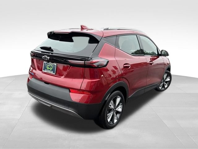 Certified 2023 Chevrolet Bolt EUV LT w/ Convenience Package FWD image 5