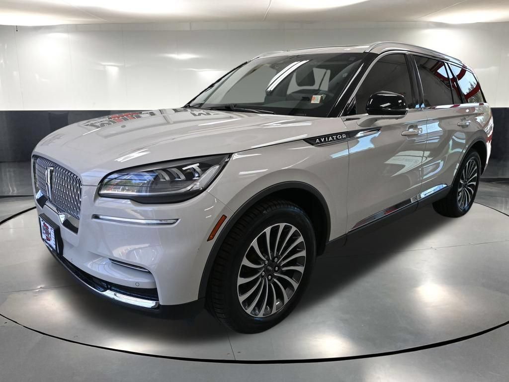 Used 2023 Lincoln Aviator Reserve AWD/4WD image 10