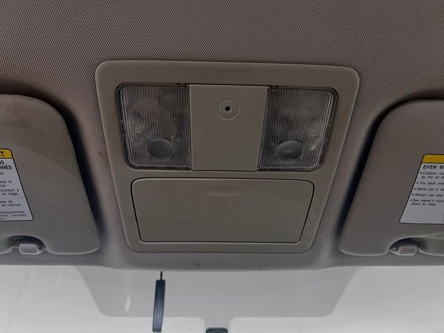 Used 2010 Nissan Versa Hatchback w/ Premium Pkg FWD image 20