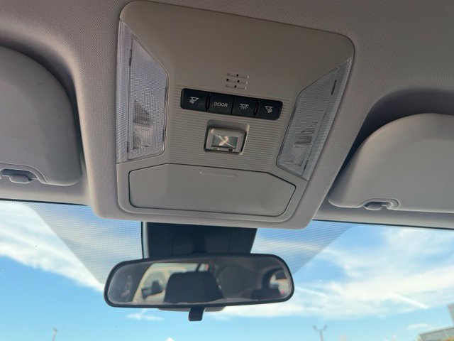 Used 2021 Toyota RAV4 LE FWD image 15
