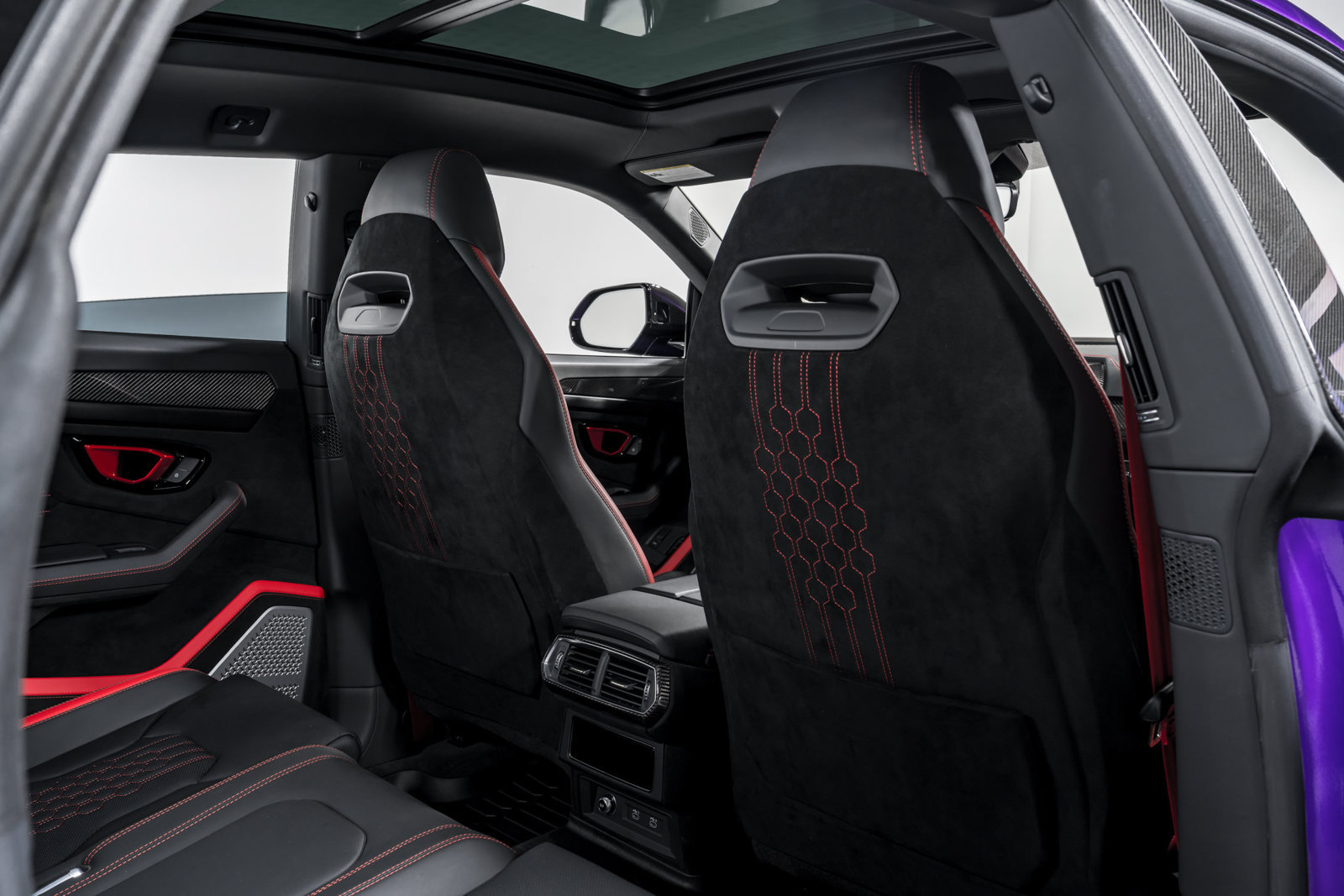 Used 2024 Lamborghini Urus Performante AWD/4WD image 36