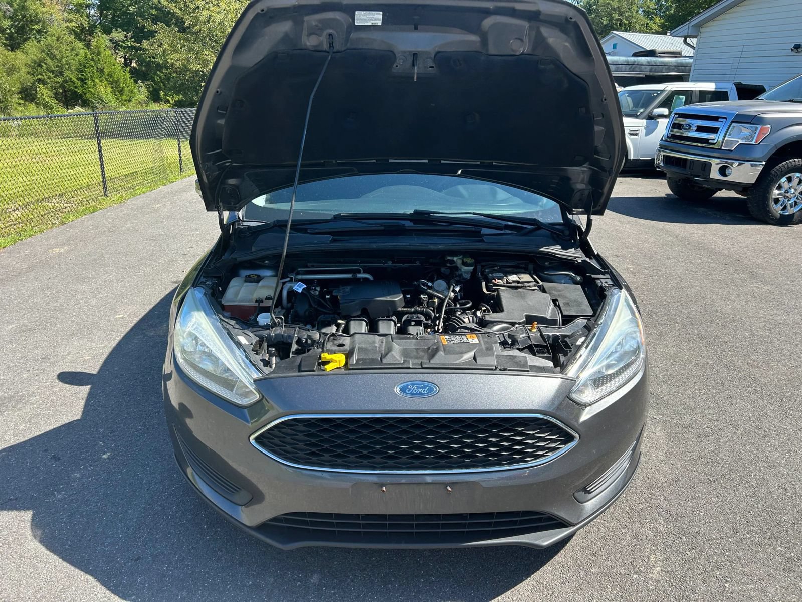 Used 2016 Ford Focus SE w/ Reverse Sensing Package FWD image 7
