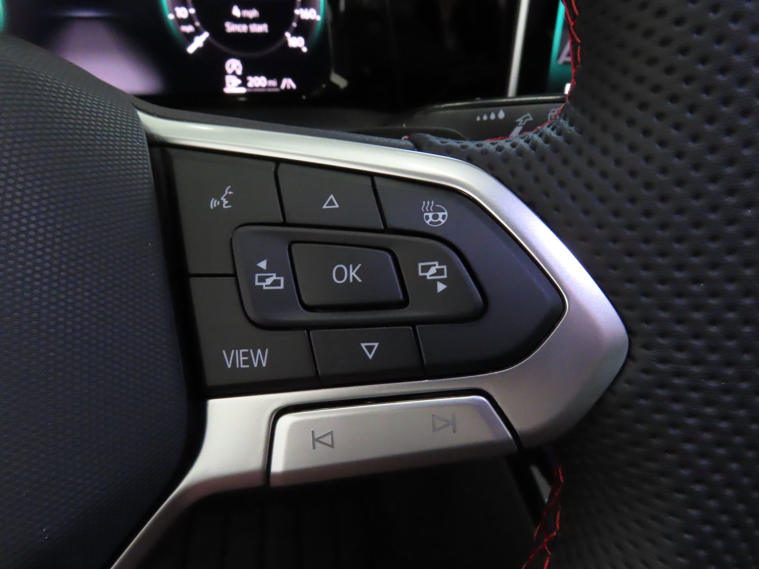 New 2025 Volkswagen GTI SE image 15