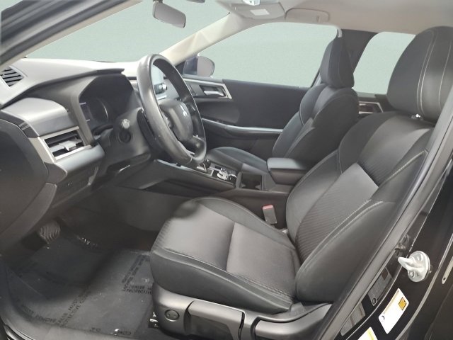 Used 2022 Mitsubishi Outlander ES image 17