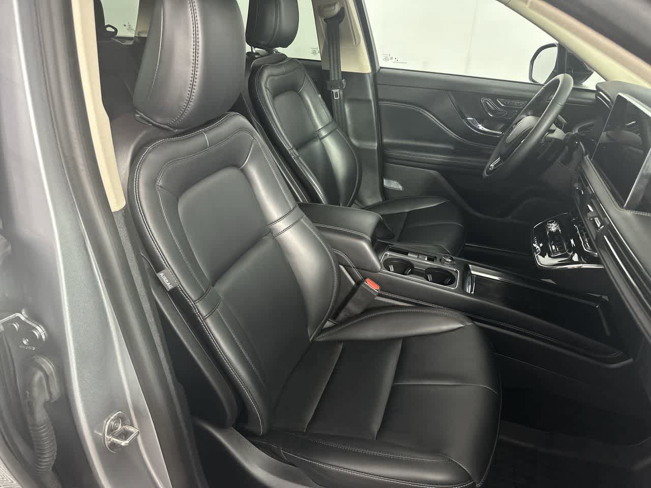 Used 2024 Lincoln Corsair FWD image 20