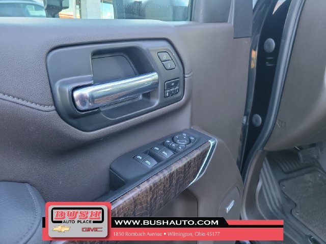 Used 2022 GMC Sierra 2500 Denali w/ Denali Black Diamond Edition AWD/4WD image 18