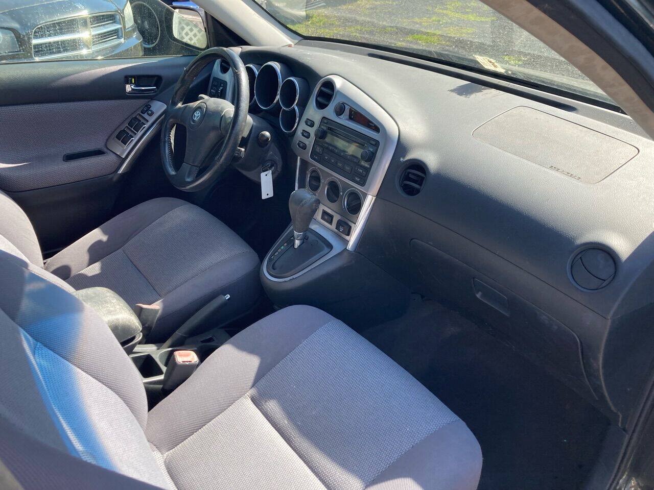 Used 2005 Toyota Matrix XR AWD/4WD image 6