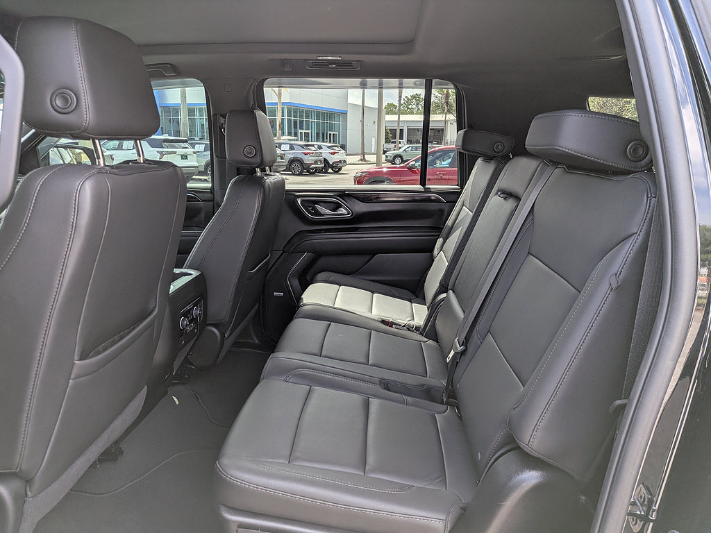 Certified 2024 Chevrolet Suburban LT AWD/4WD image 13