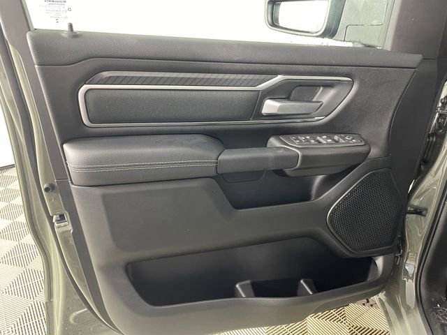 New 2026 RAM 1500 4x4 Crew Cab image 13