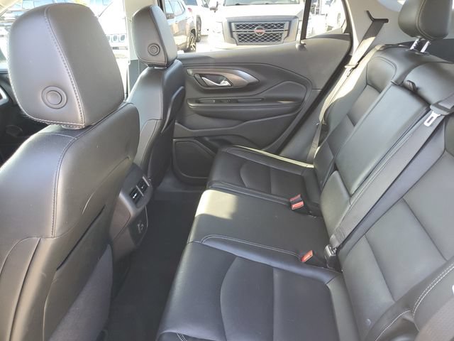Used 2024 GMC Terrain SLT FWD image 11