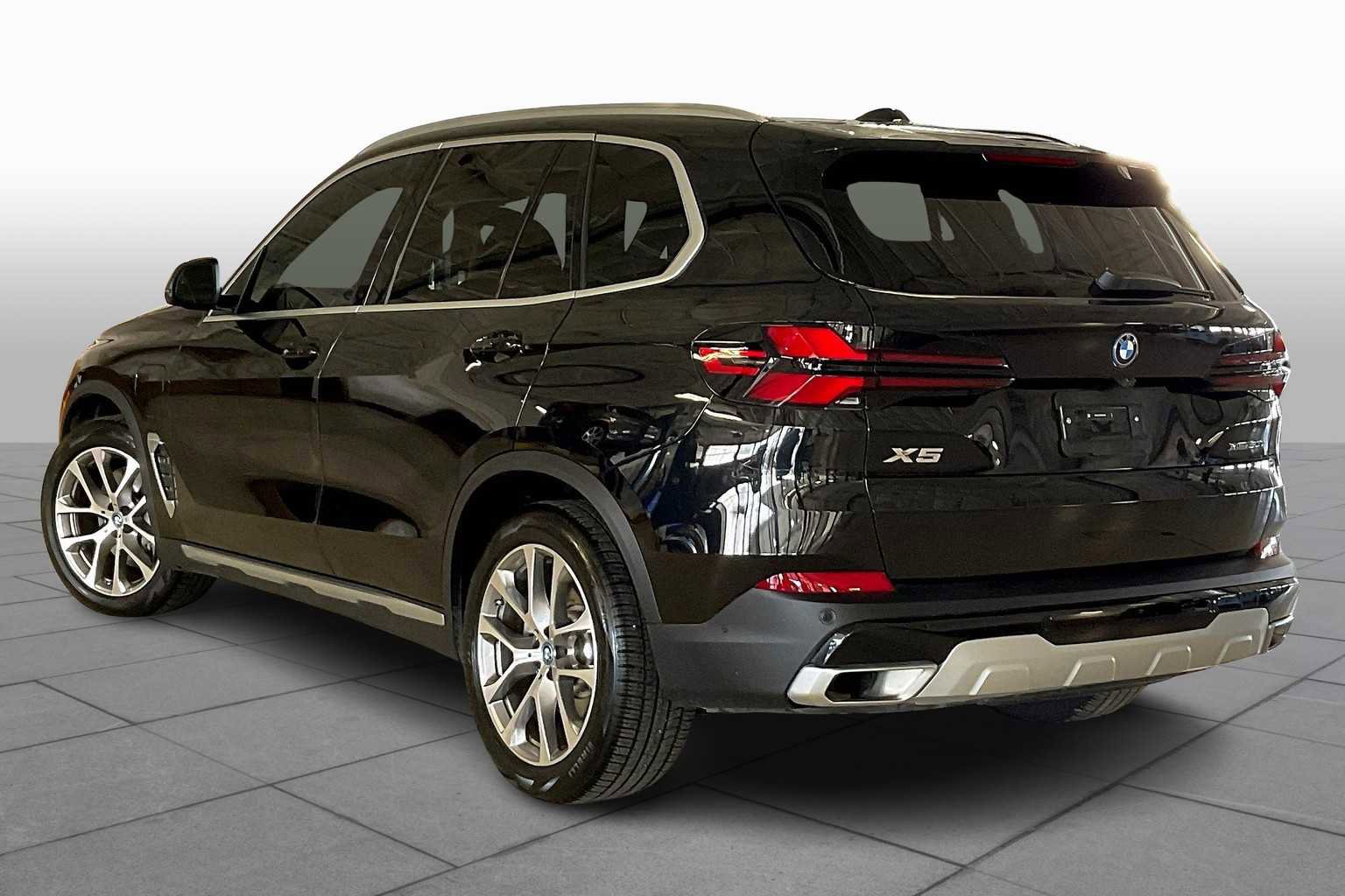 Certified 2024 BMW X5 xDrive50e w/ Parking Assistance Package image 11