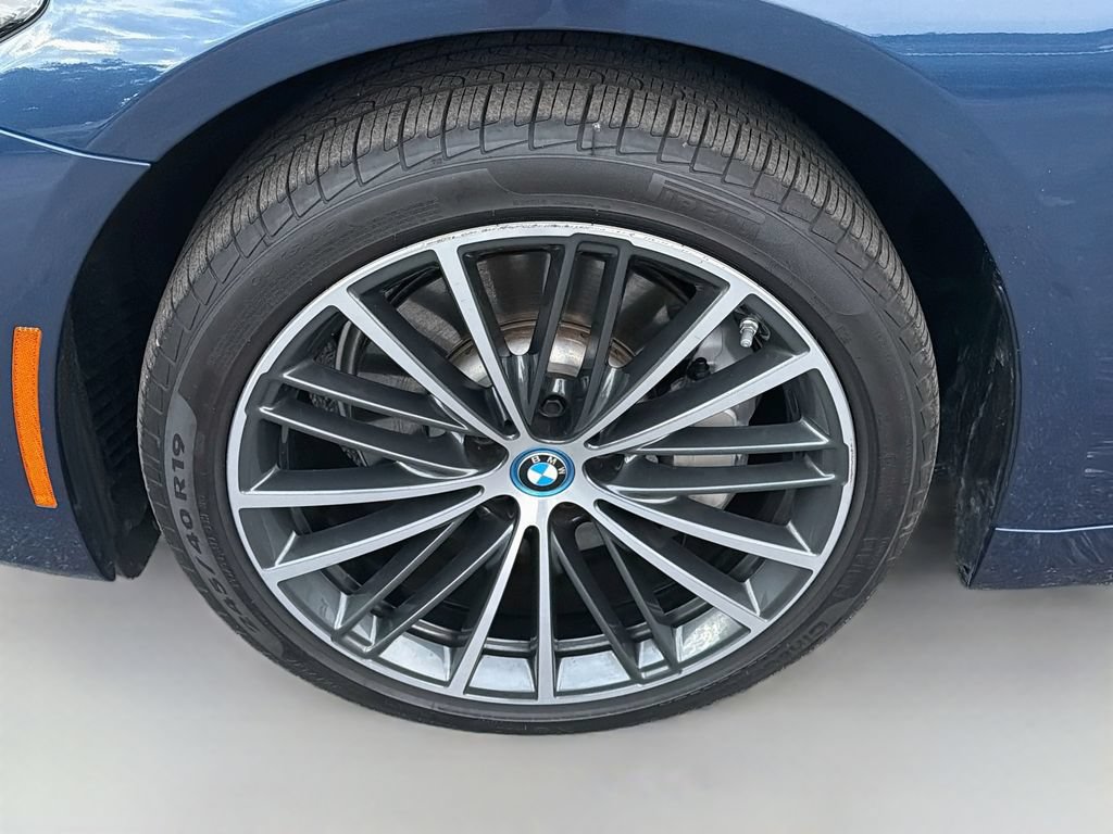 Used 2023 BMW 530e RWD image 42