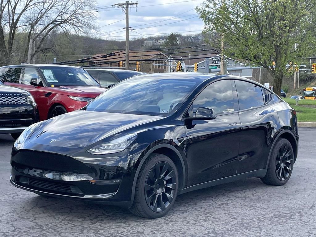 Used 2020 Tesla Model Y Long Range image 1