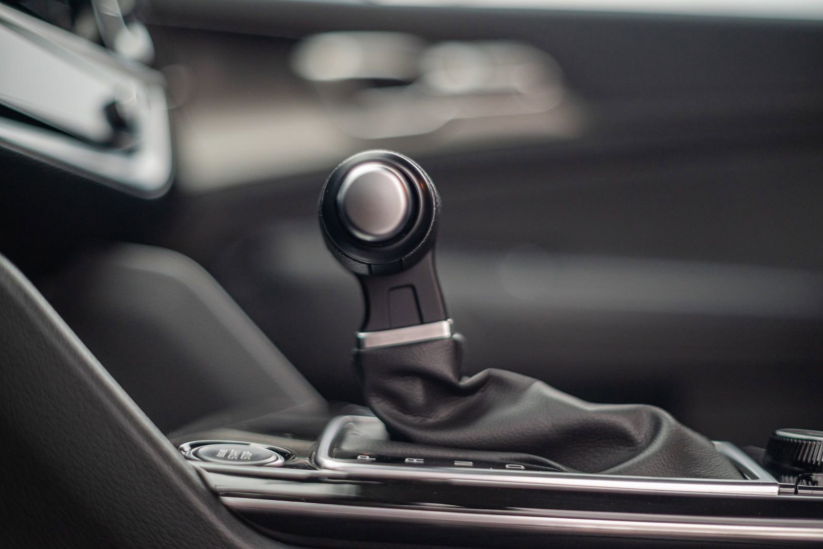 Used 2023 Kia Sportage EX image 35