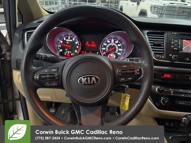 Used 2016 Kia Sedona LX w/ LX Convenience Package image 13