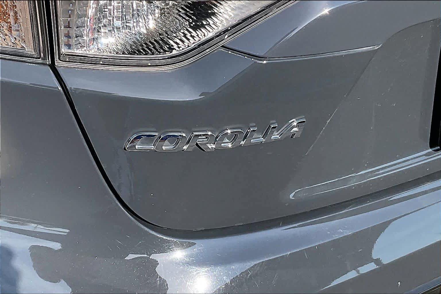 Used 2023 Toyota Corolla SE FWD image 30