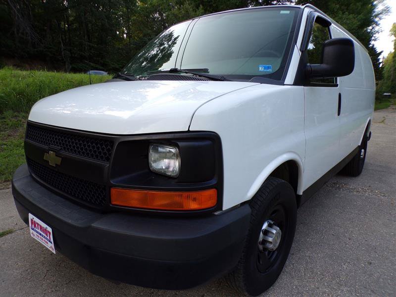 Used 2012 Chevrolet Express 2500 RWD image 3