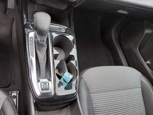 Used 2025 Chevrolet Trax LT FWD image 25