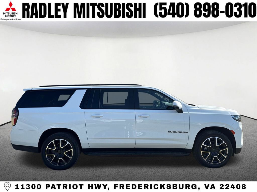 Used 2022 Chevrolet Suburban RST w/ Luxury Package image 22