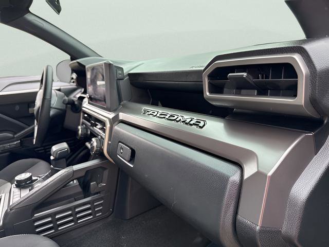 Used 2024 Toyota Tacoma TRD Off-Road image 16
