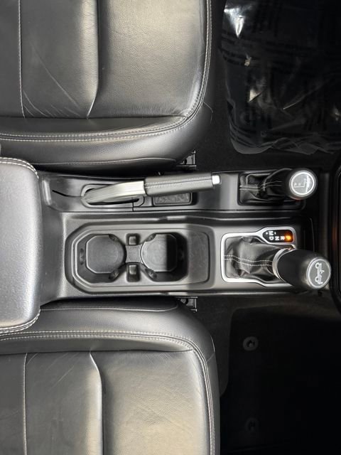 Used 2018 Jeep Wrangler Unlimited Sahara image 24