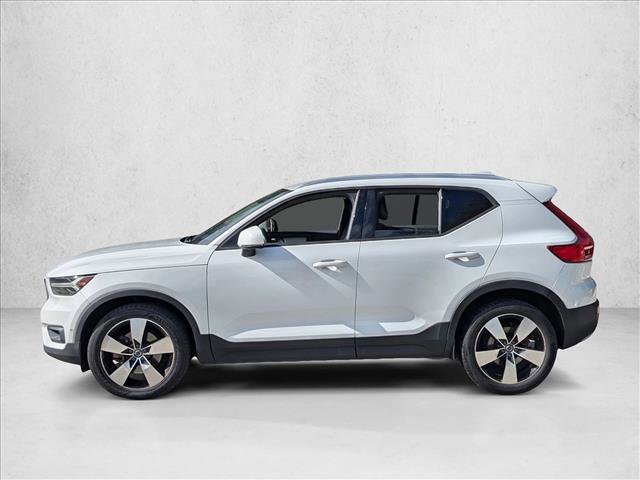 Used 2019 Volvo XC40 T5 Momentum image 8