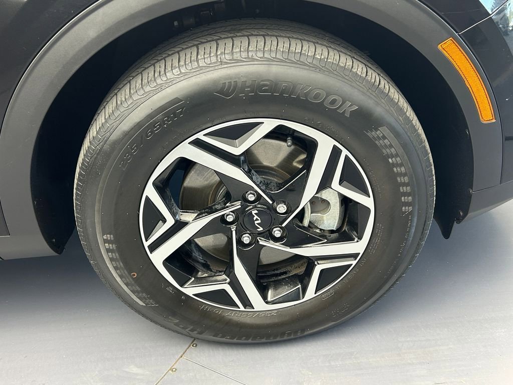 Used 2024 Kia Sportage LX image 37