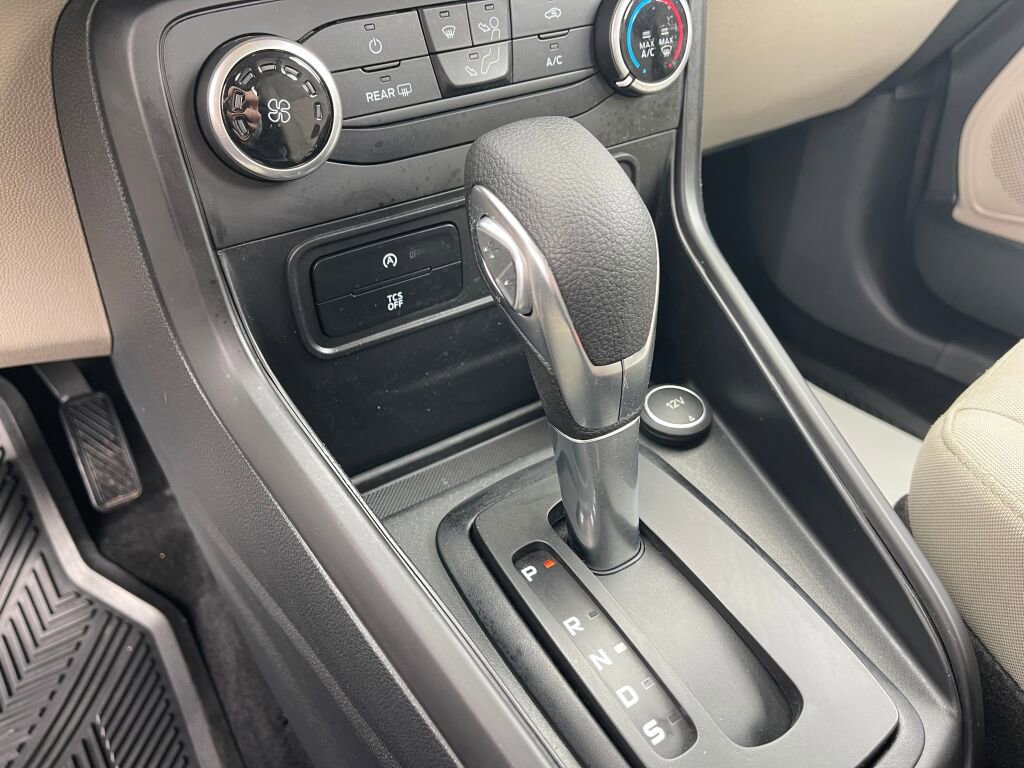 Used 2021 Ford EcoSport S image 9