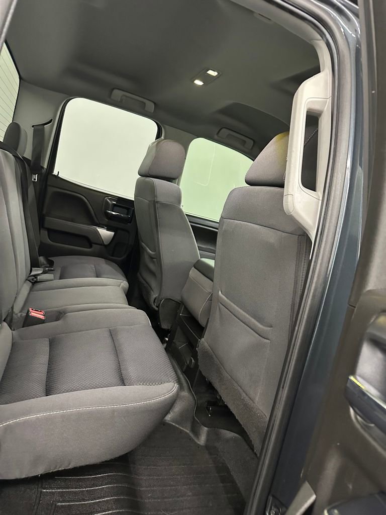 Used 2018 Chevrolet Silverado 1500 LT w/ All Star Edition image 33