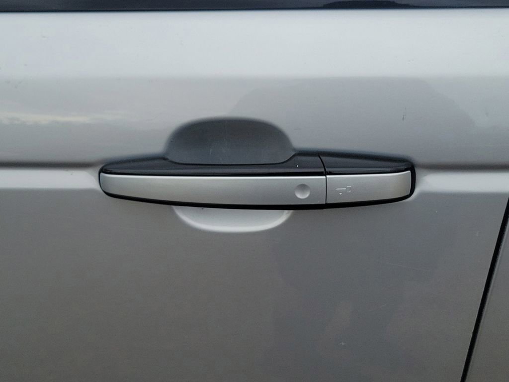 Used 2021 Land Rover Range Rover Sport HST image 9