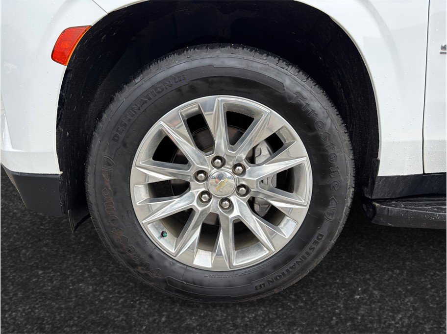 Used 2021 Chevrolet Suburban Premier RWD image 13