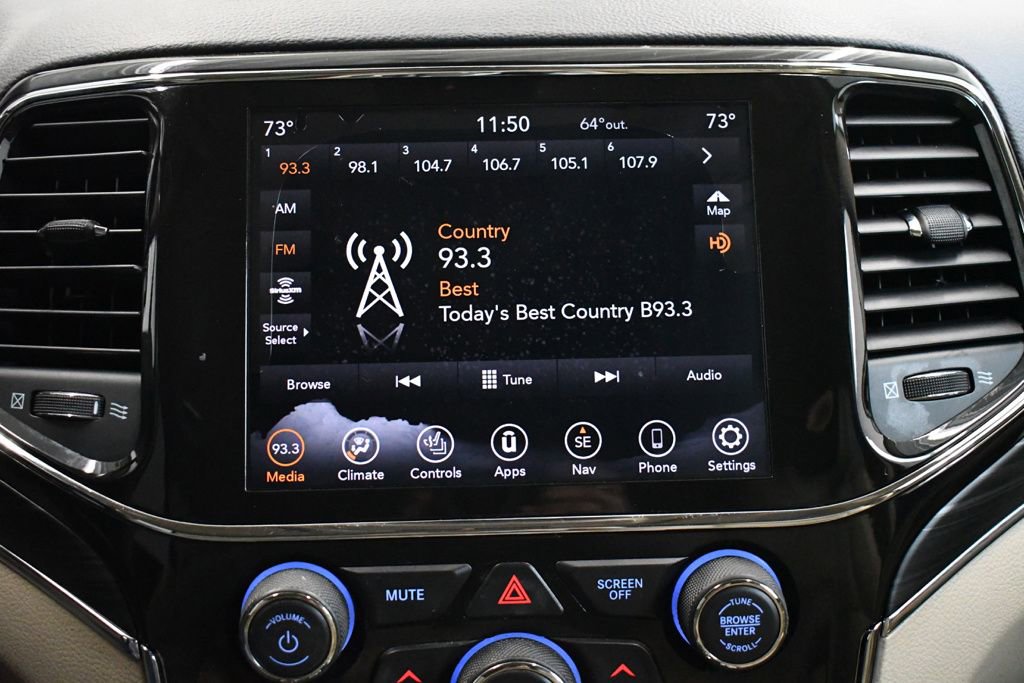 Used 2021 Jeep Grand Cherokee Limited w/ Sun & Sound Group AWD/4WD image 35