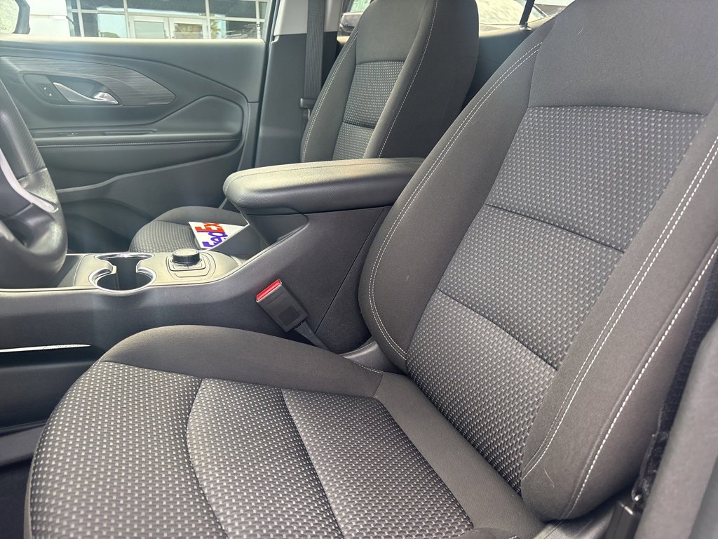 Used 2024 GMC Terrain SLE image 14