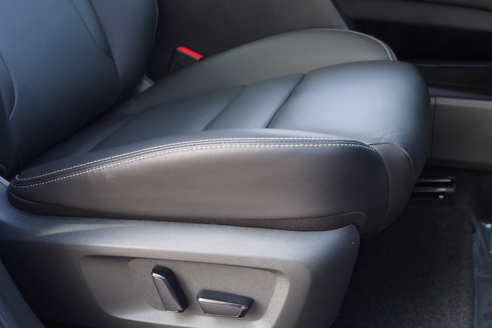 Used 2023 Nissan Rogue SL FWD image 12