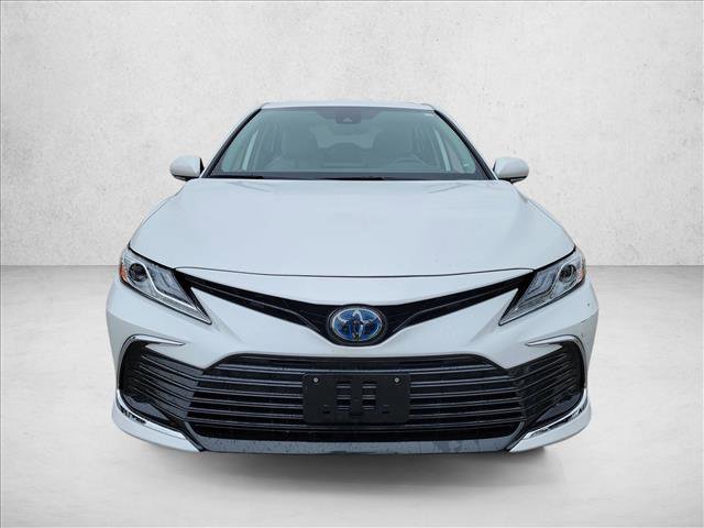 Used 2021 Toyota Camry XLE w/ Cold Weather Package image 2
