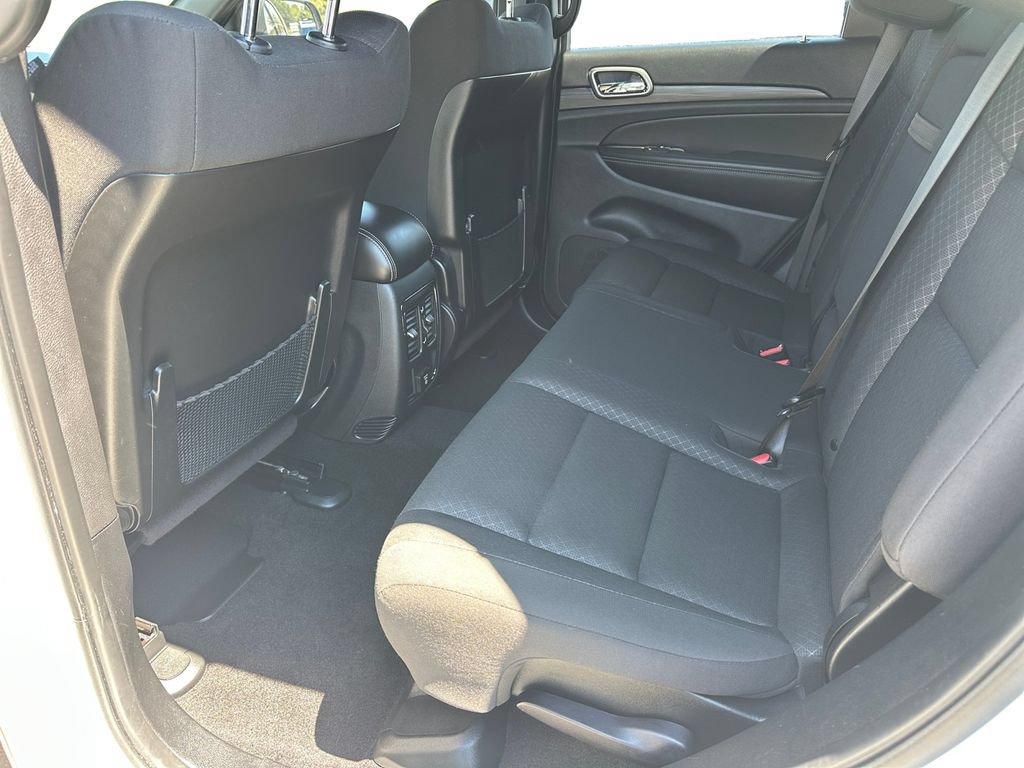 Used 2021 Jeep Grand Cherokee Freedom Edition AWD/4WD image 13