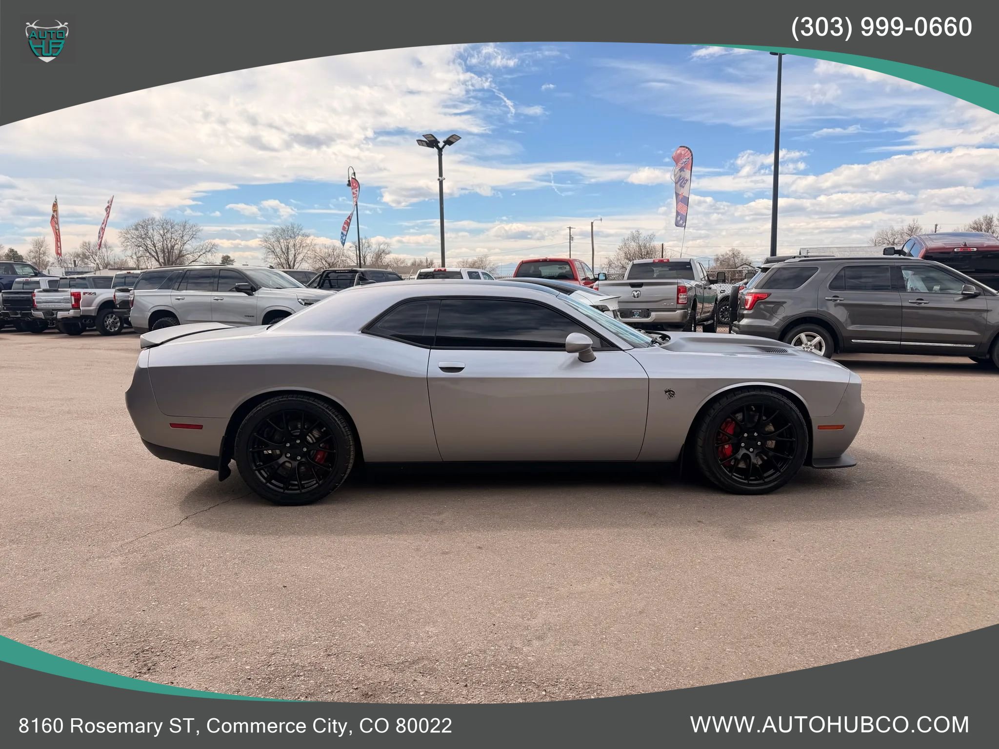 Used 2015 Dodge Challenger SRT Hellcat image 4