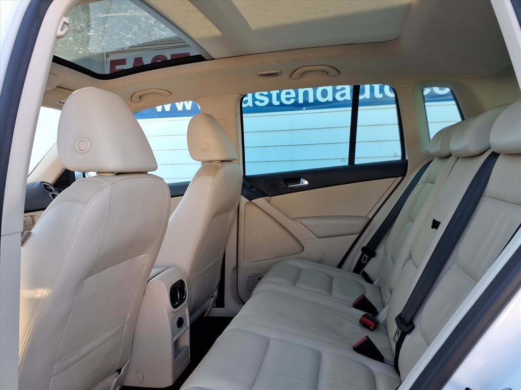 Used 2011 Volkswagen Tiguan S image 13