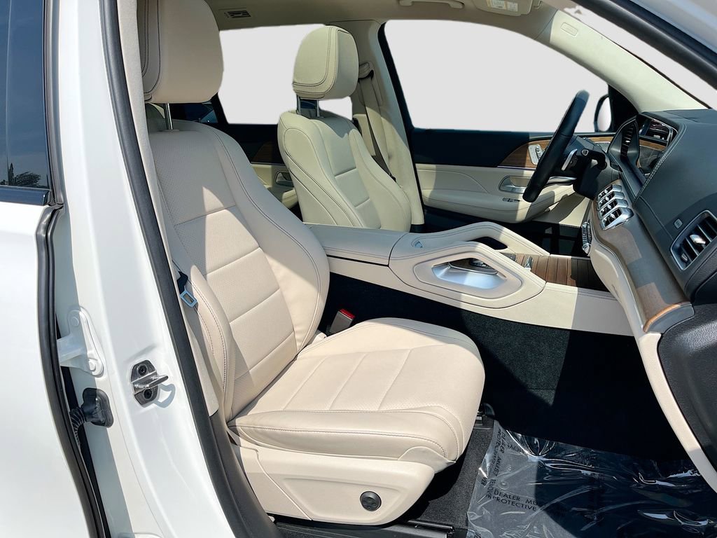 Used 2023 Mercedes-Benz GLS 450 4MATIC image 37