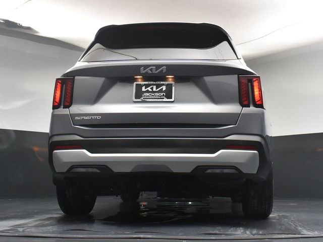 Certified 2025 Kia Sorento LX image 38