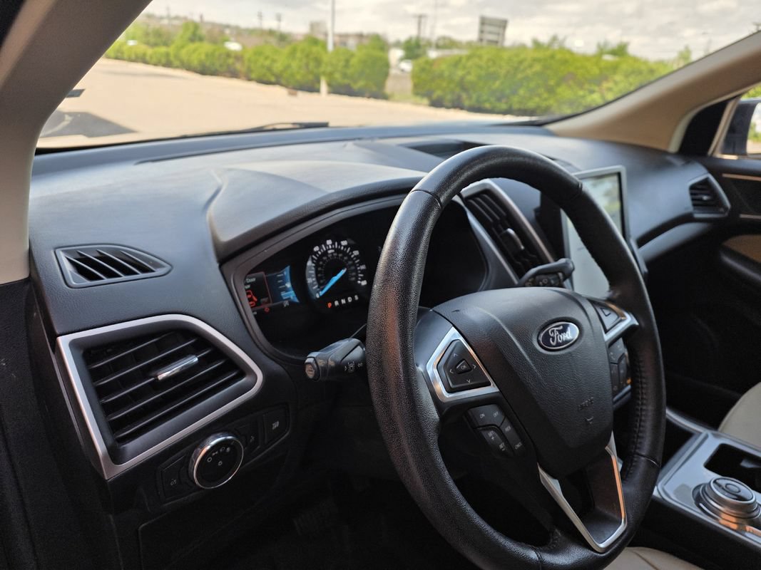 Used 2023 Ford Edge SEL AWD/4WD image 11