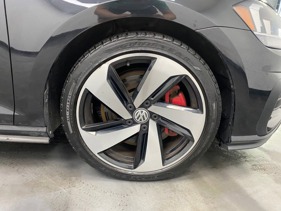 Used 2020 Volkswagen GTI S image 16