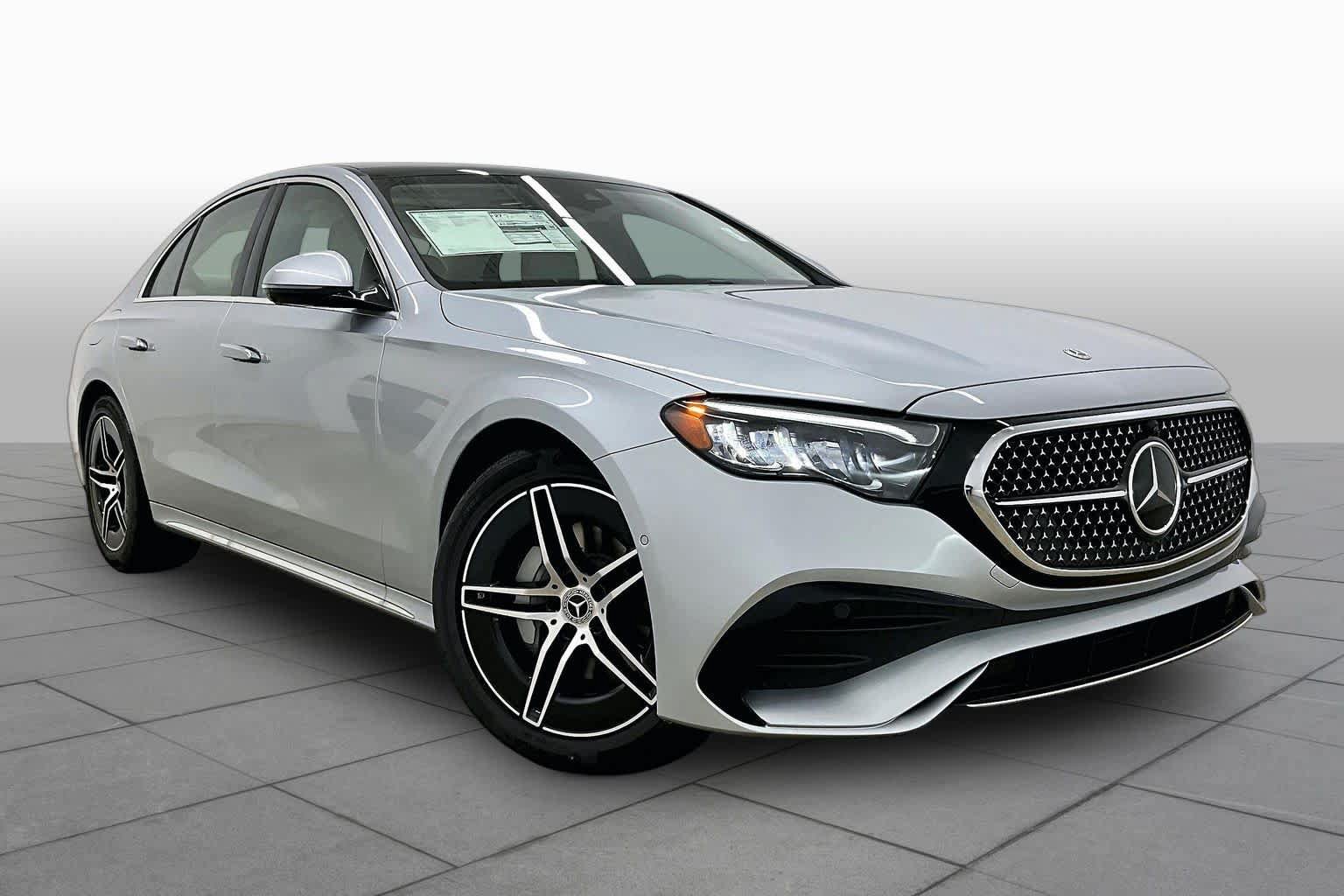 New 2026 Mercedes-Benz E 350 4MATIC Sedan image 2