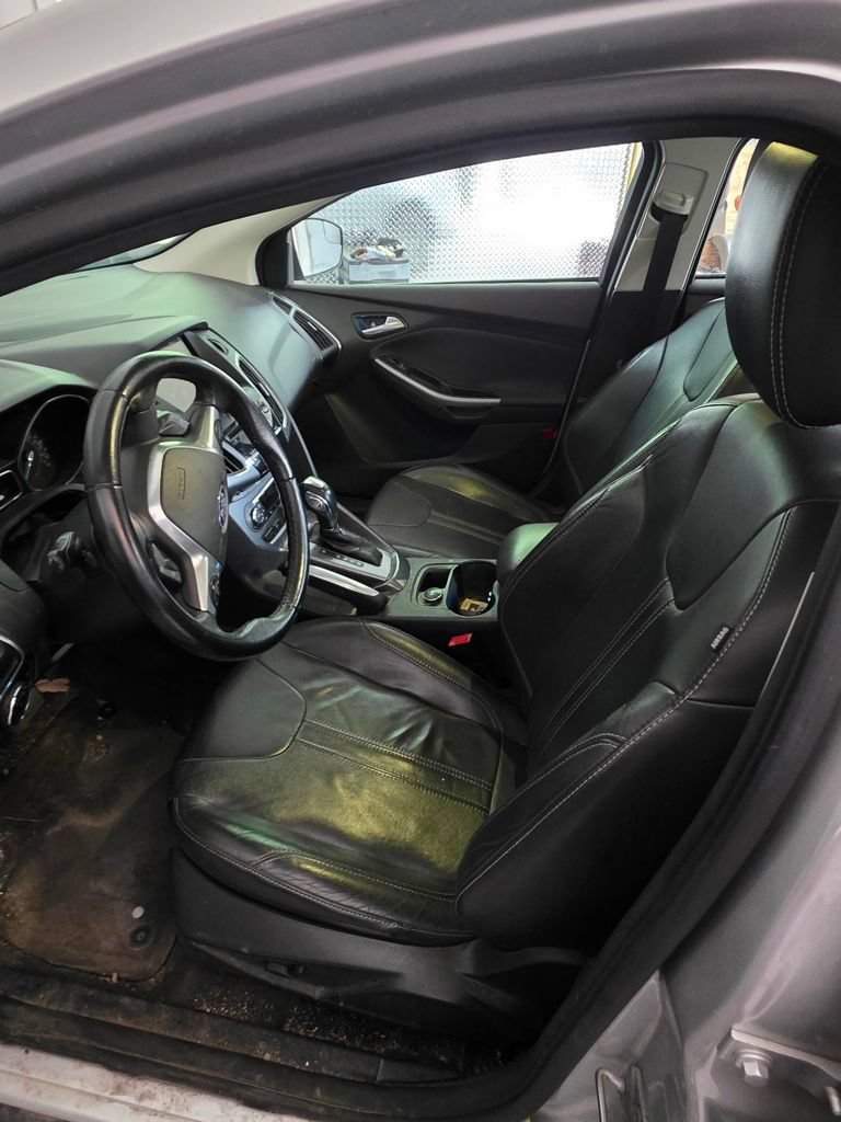 Used 2012 Ford Focus Titanium FWD image 14
