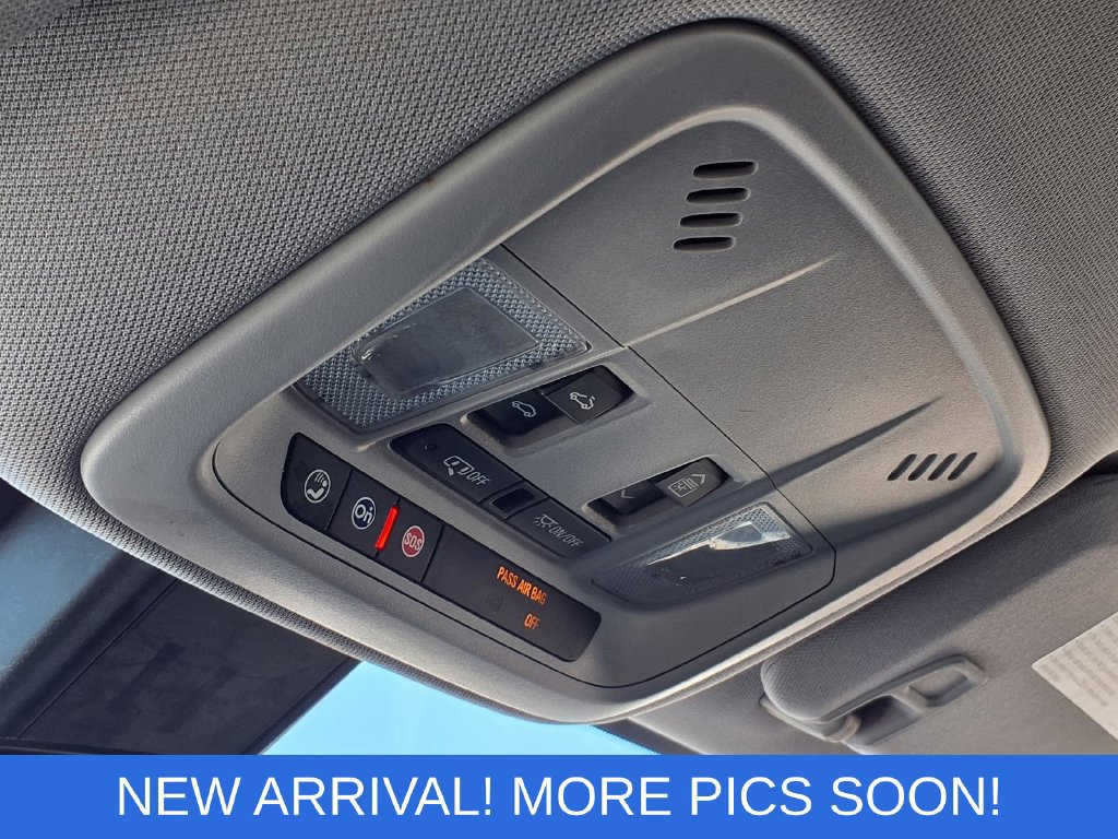 Used 2020 Chevrolet Malibu LT FWD image 13
