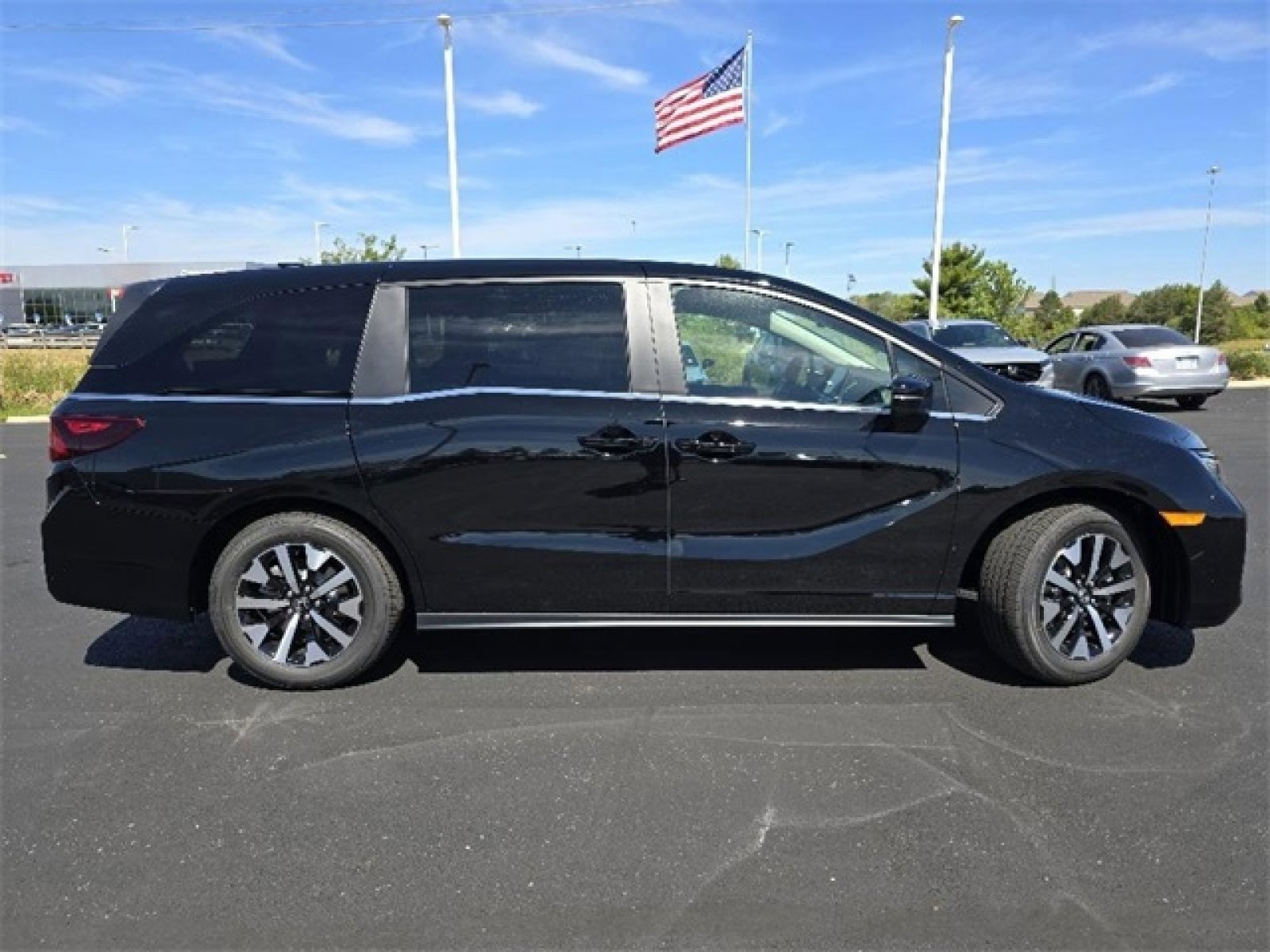 New 2026 Honda Odyssey EX-L image 11