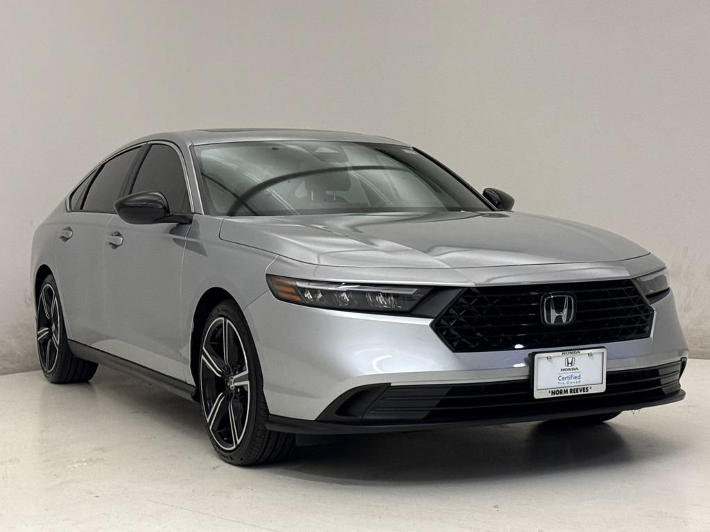Used 2025 Honda Accord Sport image 4