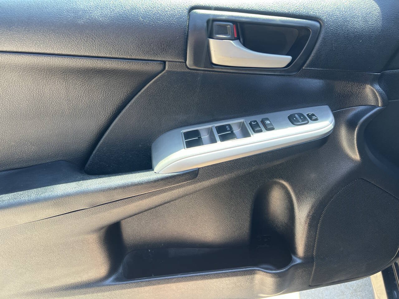 Used 2014 Toyota Camry SE FWD image 22