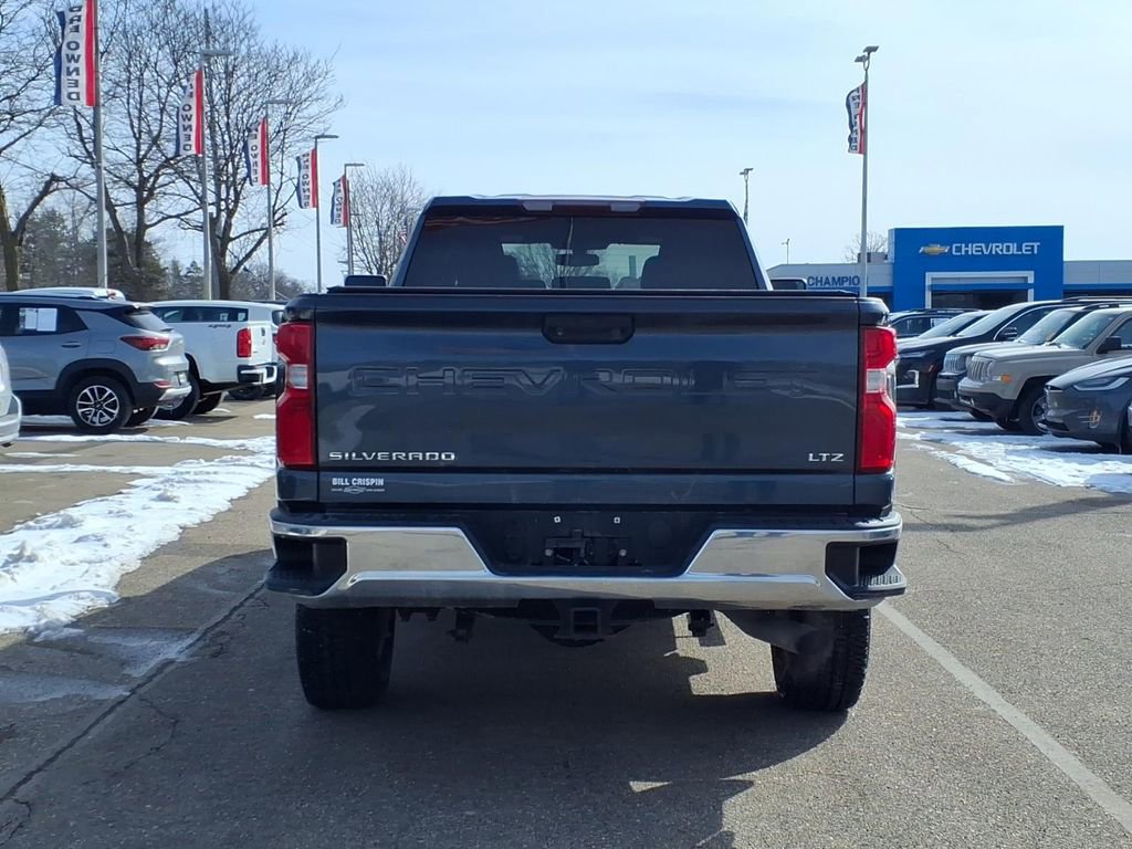 Used 2020 Chevrolet Silverado 3500 LTZ image 5