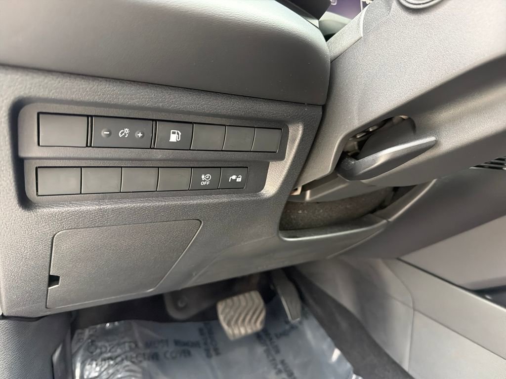 Used 2025 Mitsubishi Outlander ES AWD/4WD image 19